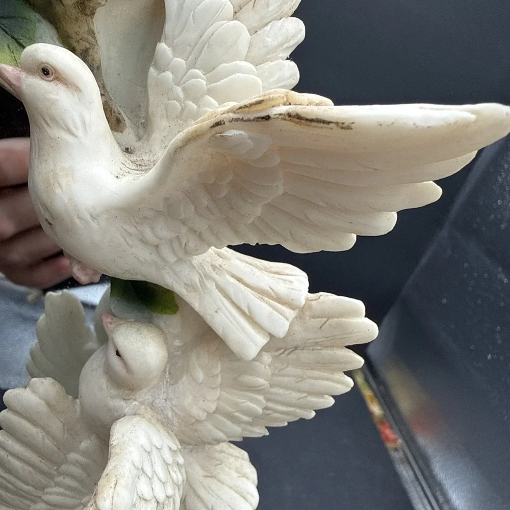 Vintage White Doves &‎ Flowers Porcelain Figurine Mirror Woodland Birds Vanity